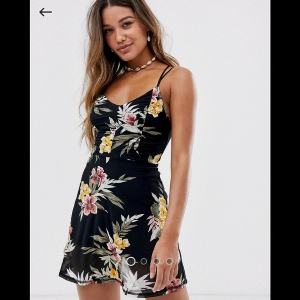 NWT Volcom Slushy Hour dress in black tropical